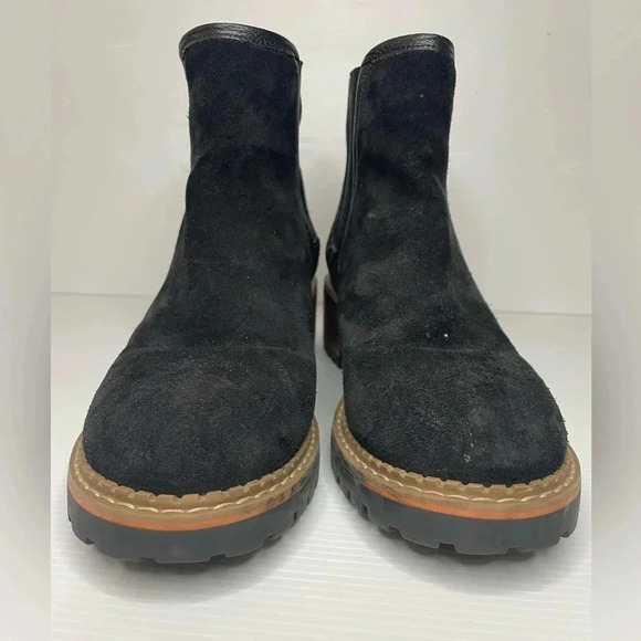 BTU by Bertuchi Lug Sole Black Suede Leather Boots Size 9 - Picture 2 of 13